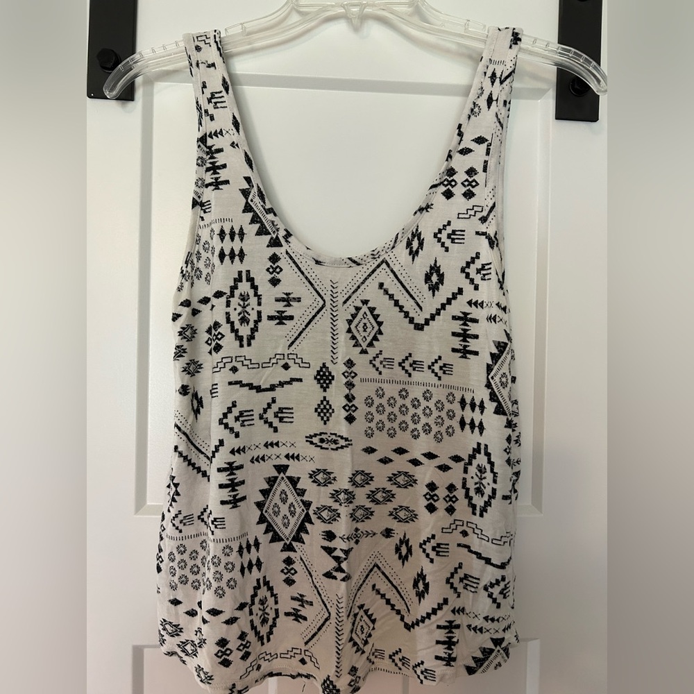 F21 Tribal Tank